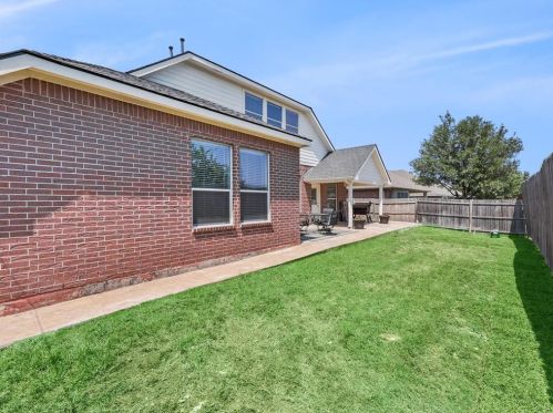 6552 Fairview Dr, Fort Worth TX  76148-1440 exterior