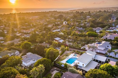 1312 Hymettus Ave, Encinitas, CA 92024-1746
