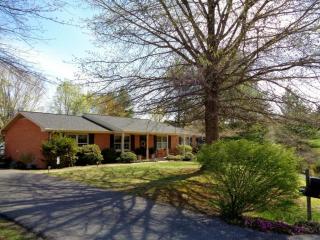 833 Shenandoah Rd, East Lexington, VA 24450-2216