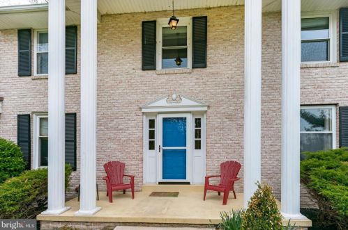 2665 Beech Ln, Lancaster, PA 17601-2267