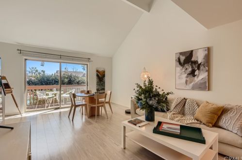 207 Orange Blossom, Irvine, CA 92618-4433