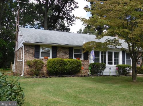935 Maple Ave, Roebling, NJ 08554-1917