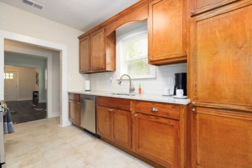 3200 6th Ave, Fort Worth TX  76110-3804 exterior