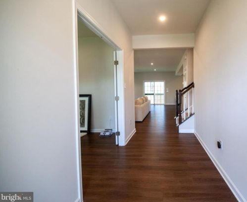 132 Crossing Dr, Mount Royal, NJ 08061