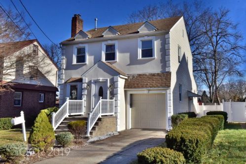 123 Lees Ave, Teaneck, NJ 07666-3858