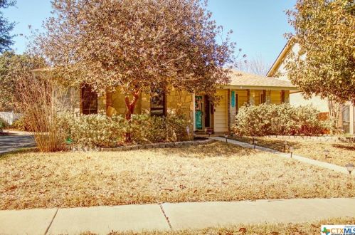 2351 Wilderness Hl, San Antonio, TX 78231-1838