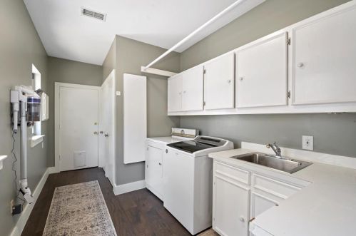 7305 Crofton Dr, Dallas TX  75231-4807 exterior