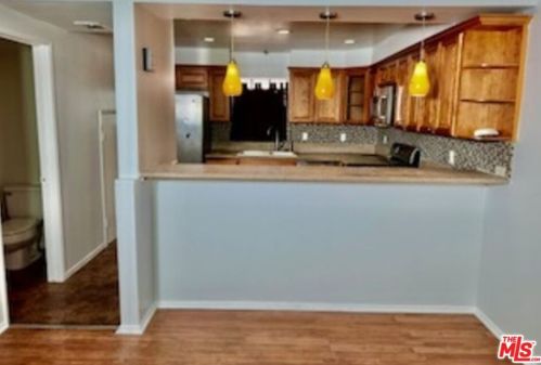 239 Olive St, Inglewood, CA 90301-2278