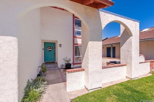 1567 Bridget Ave, Simi Valley CA  93065-3607 exterior