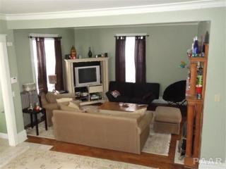 1018 Elmwood Ave, Peoria IL  61606-1120 exterior