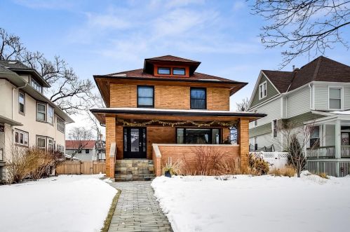 158 Ridgeland Ave, Oak Park, IL 60302-2920