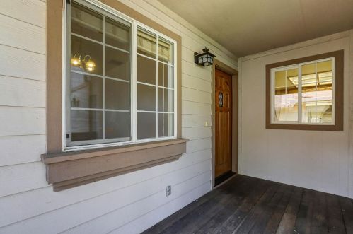 360 Vistamont Dr, Grass Valley, CA 95945-9753