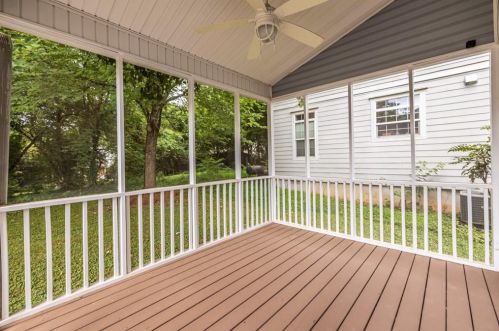 968 Herndon St, Atlanta GA  30318-5263 exterior
