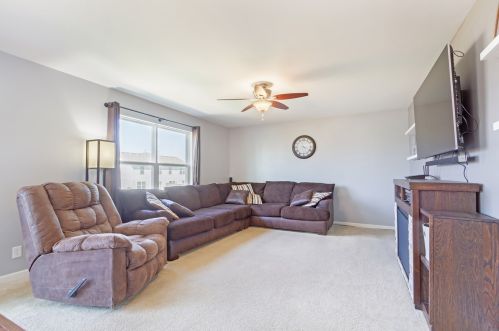 744 Marcello Dr, Pingree Grove, IL 60140-5612