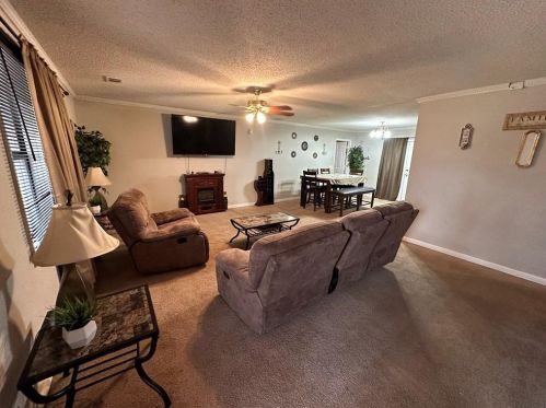 516 Chestnut Ln, Monroe, GA 30655-5212