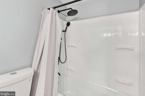 2713 Fallsmont Dr, Fallston MD  21047-2248 exterior