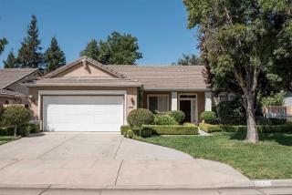 8865 Sierra Vista Ave, Fresno, CA 93720-3948
