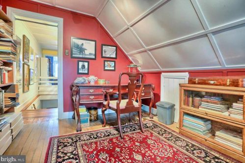 263 Walnut St, Carlisle PA  17013-3735 exterior