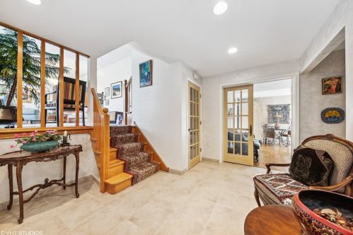 1203 Crabtree Dr, Arlington Hts, IL 60004-2707