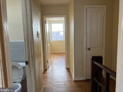 610 Longshore Ave, Philadelphia PA 19111-4423 exterior