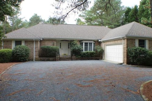 1 Linden Ln, Pinehurst, NC 28374-9063