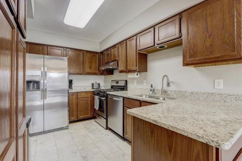 2862 Castleford Ct, Saint Paul MN  55125-3416 exterior