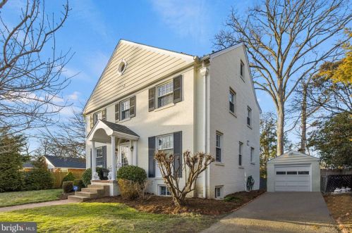 1409 24th St, Arlington, VA 22202-1532
