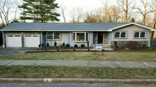 8 Jeffrey Rd, Wayne, NJ 07470-6462
