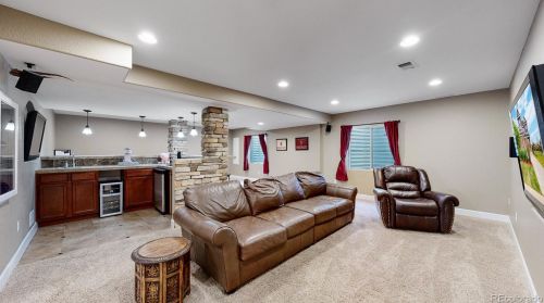 7232 Oak Hl, Aurora CO 80016-2061 exterior