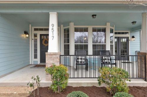 9517 Bungalow Ln, Austin, TX 78749-5208