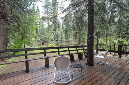 11665 Silverfir Dr, Truckee CA  96161-3207 exterior