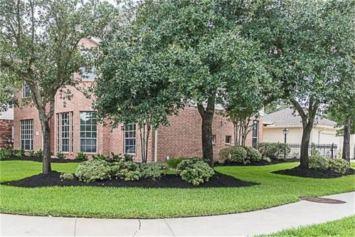 11602 Canyon Woods Dr, Tomball, TX 77377-7646