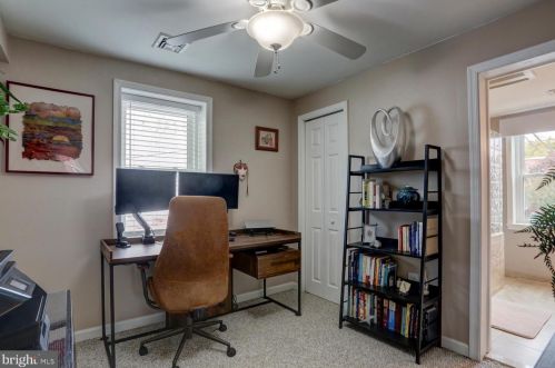 241 Cherry St, Lancaster PA  17602-2725 exterior