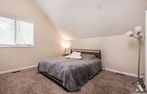 833 Bonnie Brae Ln, Lemont, IL 60440-1129