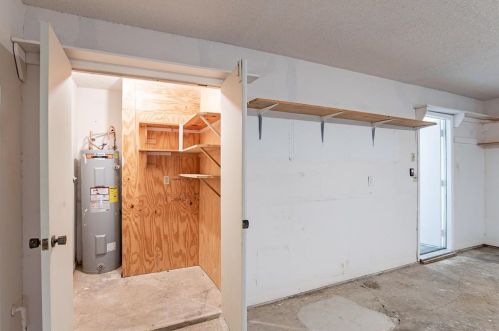 2992 Buttonwood Dr, Carrollton TX exterior