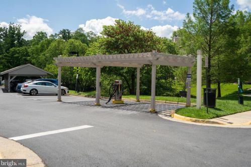 1702 Ascot Way, Herndon VA  20190-3451 exterior