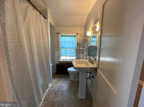 17 Spring Garden St, Ephrata PA  17522-2519 exterior