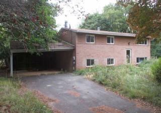 8212 Seneca View Dr, Gaithersburg, MD 20882-3623