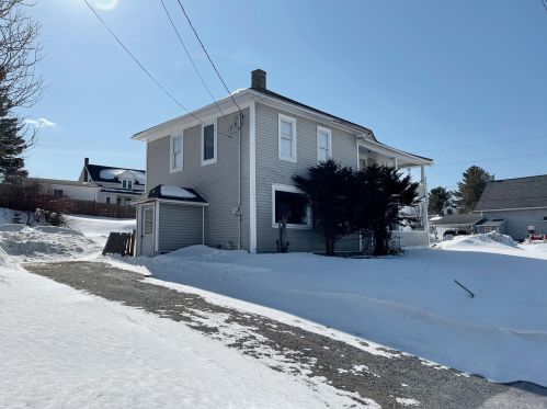 267 Acadia St, Madawaska, ME 04756-1248