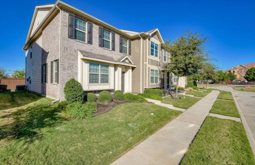2912 Peyton Brook Dr, Fort Worth TX  76137-7563 exterior