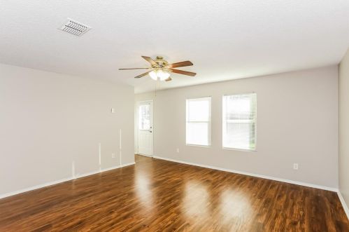 4949 Parkview Hills Ln, Fort Worth TX  76179-4182 exterior