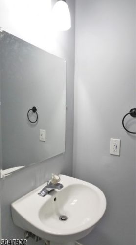 55 Saxton Dr, Hackettstown NJ  07840-1742 exterior