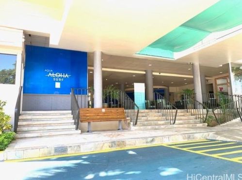 444 Kanekapolei St, Honolulu HI  96815-3038 exterior