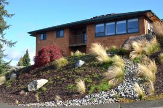 907 38th St, Bellingham, WA 98229-3160