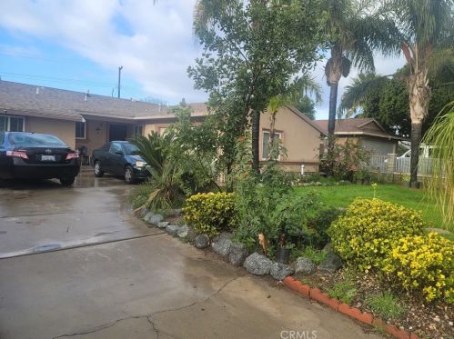 8550 Via Norte Dr, Riverside, CA 92503-7826