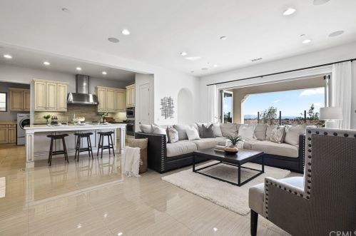 130 Long Fence, Irvine CA  92602-1807 exterior