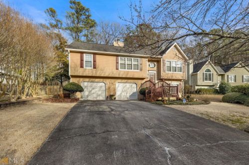 856 Grindstone Dr, Marietta, GA 30060-6200