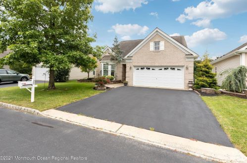 22 Cromwell Ln, Jackson Twp, NJ 08527-4687