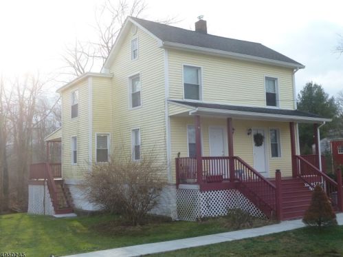 132 Willow Grove St, Hackettstown NJ  07840-2018 exterior