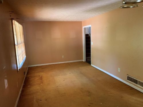 3216 Highway 20, Conyers GA  30013-2865 exterior